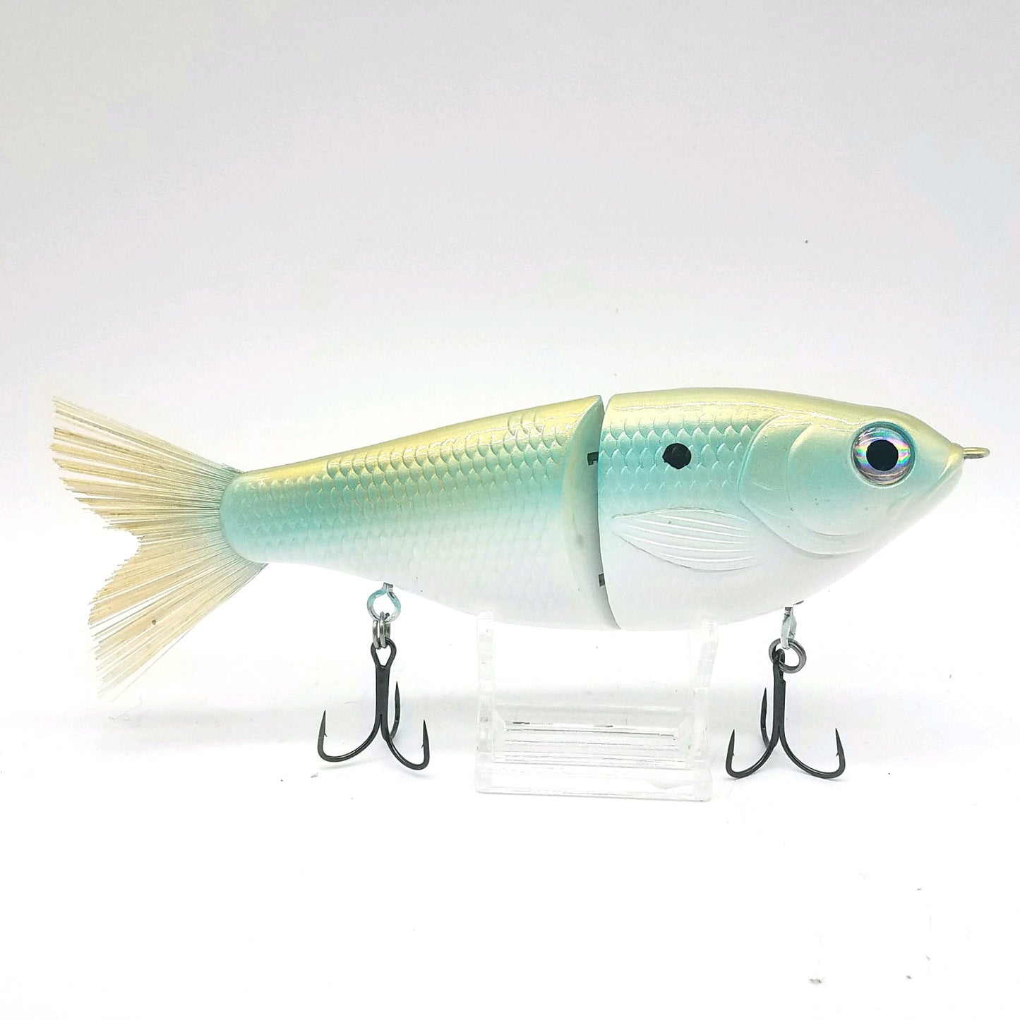 7" 2.5 Oz Glide Moderate Sinking With Rattles