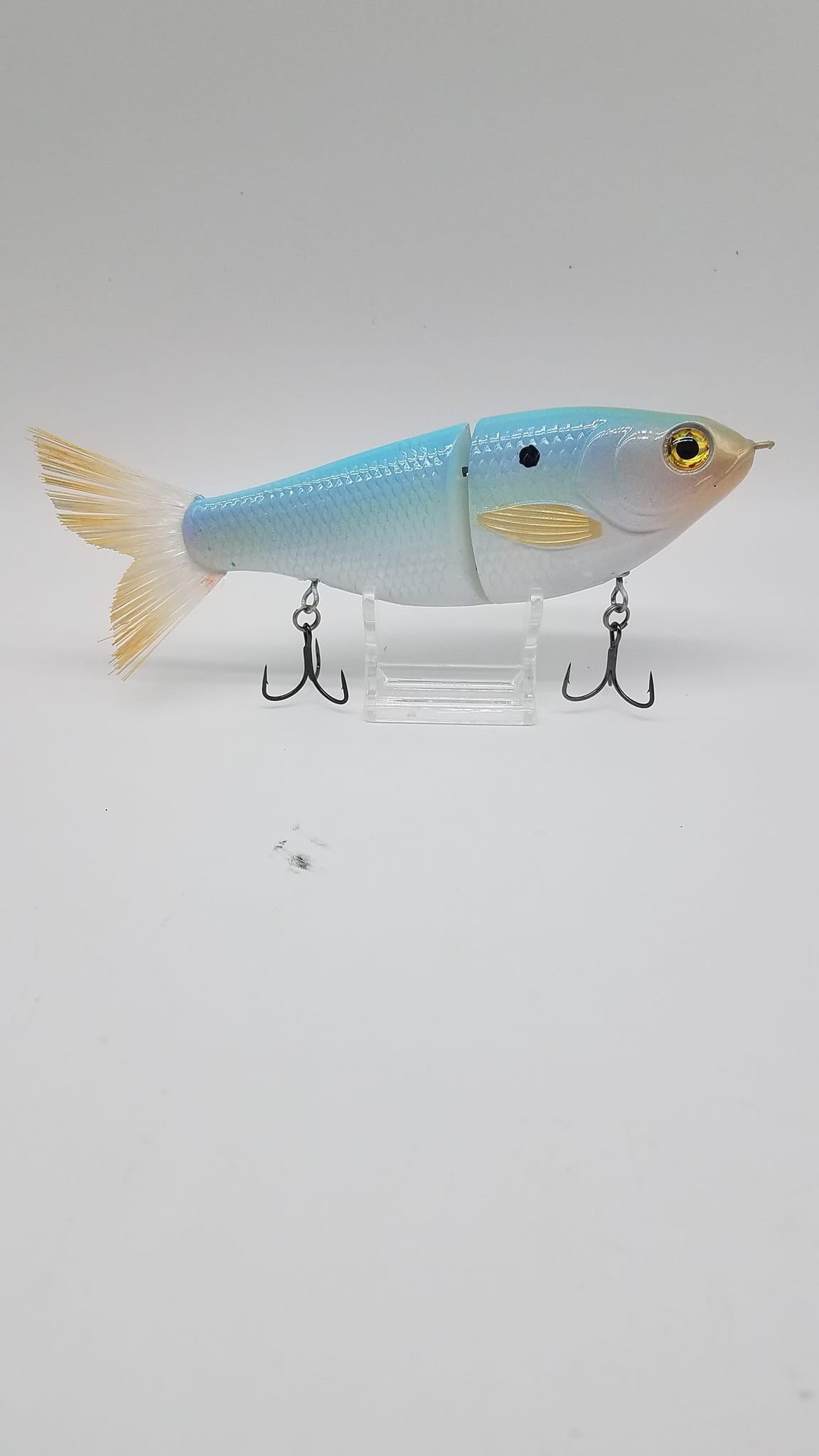 7" 2.5 Oz Glide Moderate Sinking With Rattles